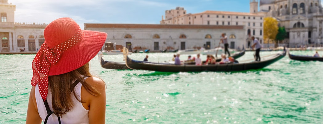 Beauty & Wanderlust : Skin Care from the World’s Best Vacation Spots