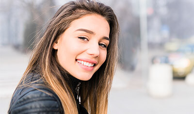 How daily pollution is aging your skin (and how you can stop it!)