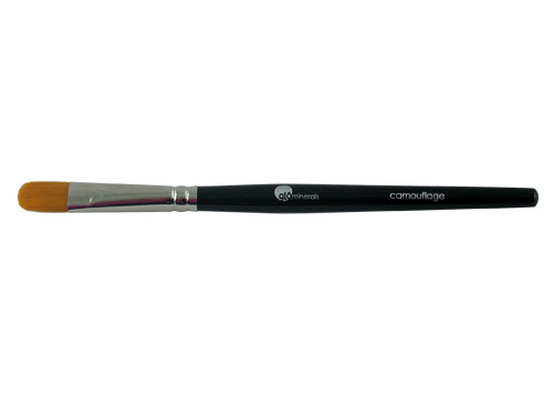 glo minerals Camouflage Brush